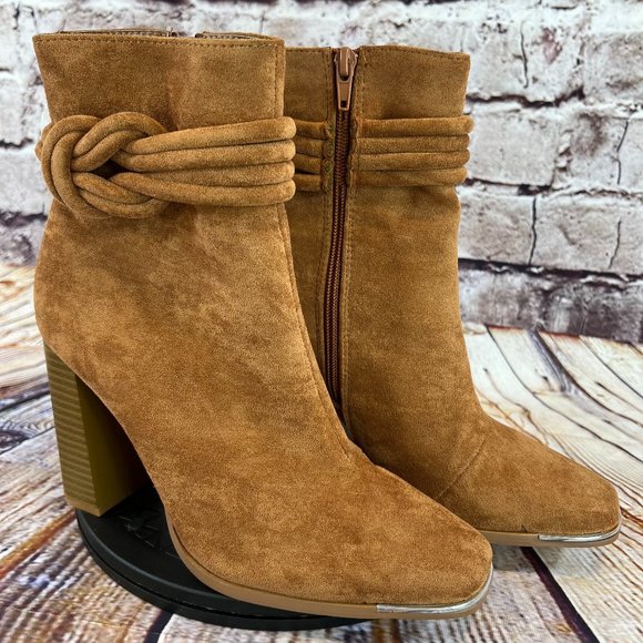 Yoki Women's Tan Knotted Harness Ankle Side Zip High Heeled Boots Size 7 - Picture 1 of 9